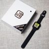 V bunke je text: "Rex smartwatch - black"

Preklad do slovenčiny: "Rex inteligentné hodinky - čierne"